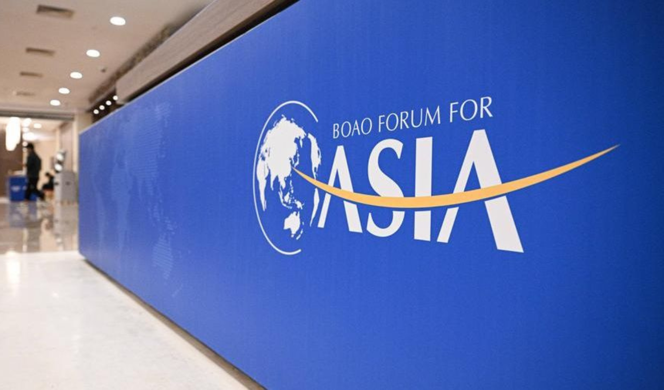 Xinhua Silk Road: Industrial and Financial Synergy to Drive Northeast Asia’s Economic Growth 1 Xinhua Silk Road Industrial and Financial Synergy to Drive Northeast Asia’s Economic Growth