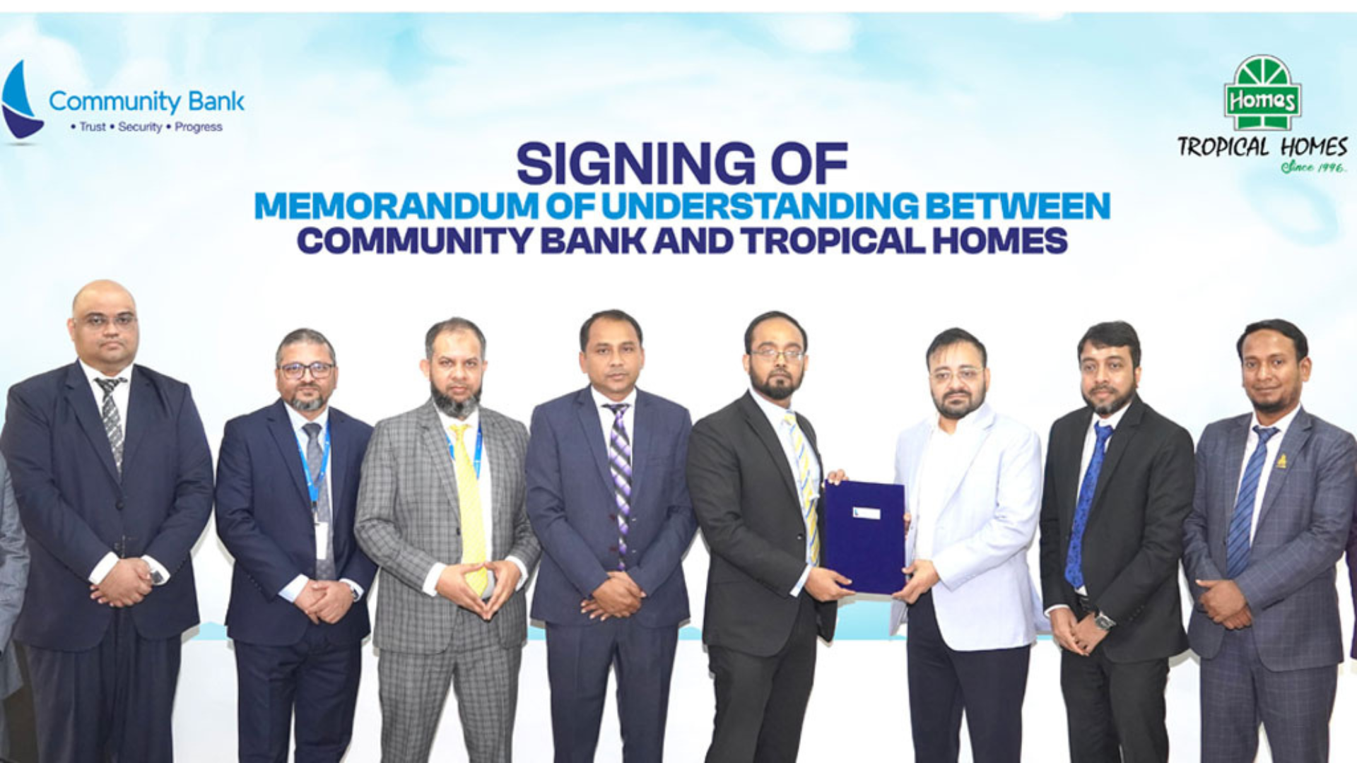 Community Bank and Tropical Homes Join Forces